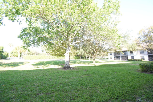 Building Photo - 3130 Millwood Terrace