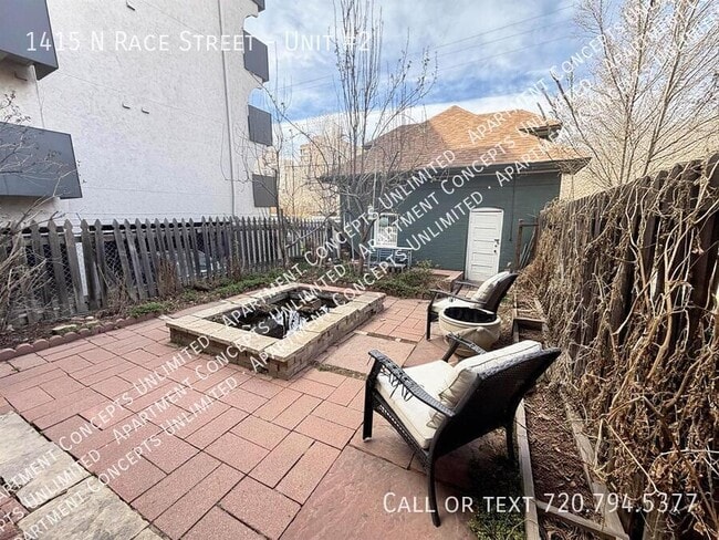 Photo - 1415 N Race St Apartment