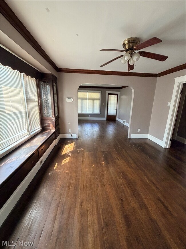 Foto del edificio - 2801 E 125th St