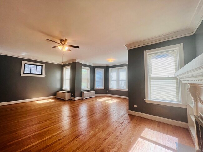Foto del edificio - 1740 W Garfield Blvd