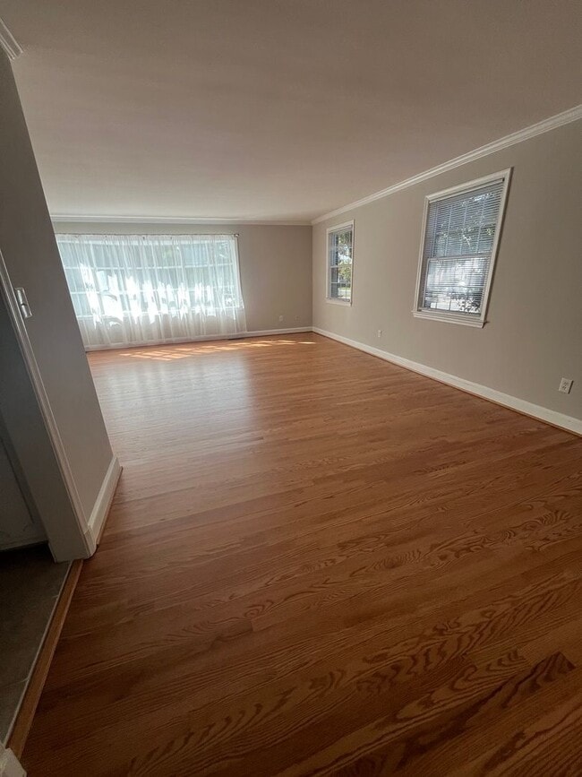 Foto del edificio - 1717 Belle Haven Rd