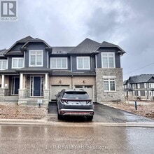 Building Photo - 107 McGill Ave