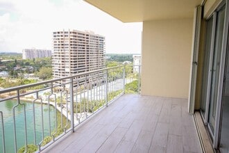 Building Photo - 11111 Biscayne Blvd