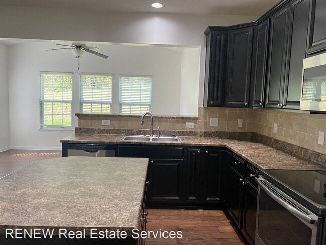 Building Photo - 3 br, 2.5 bath House - 413 Parmley Lane