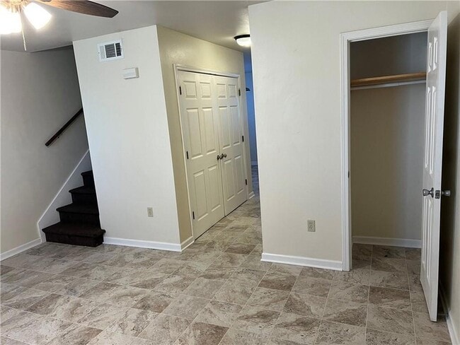 Building Photo - 316 Plantation Dr