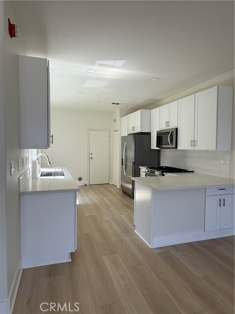Building Photo - 38 Sobrante