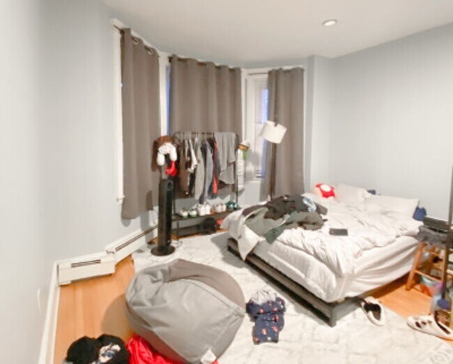 Building Photo - AWESOME 4 BED 2 BATH IN ALLSTON