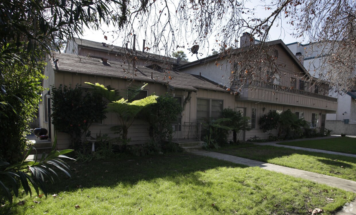 Foto del edificio - 13740 Oxnard St