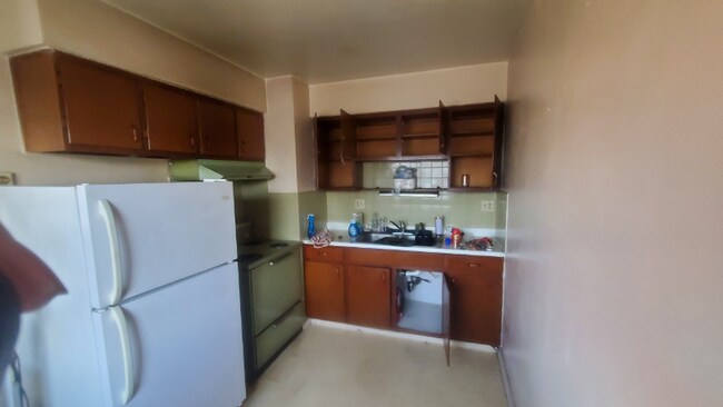 Foto del edificio - 712 Cedar Dr