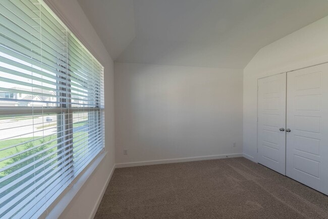 Foto del edificio - 1007 Breezy St