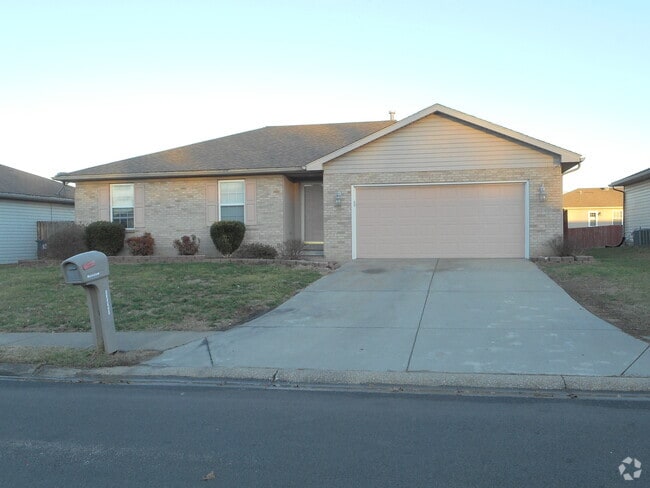 Welcome home to 12541 Kenai - 12541 Kenai Dr