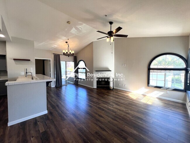 Building Photo - Wonderful 2bd/2ba Rocklin Condo With One C...