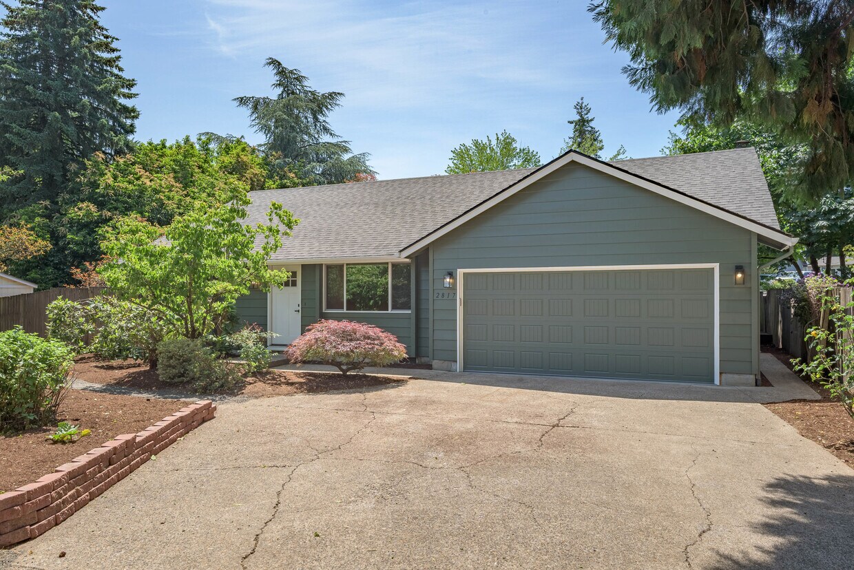 Foto principal - 2817 Applewood Ln