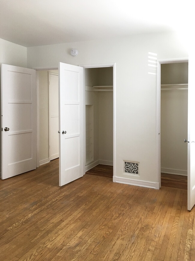 Bedroom Closets - 1960 N Vermont Ave
