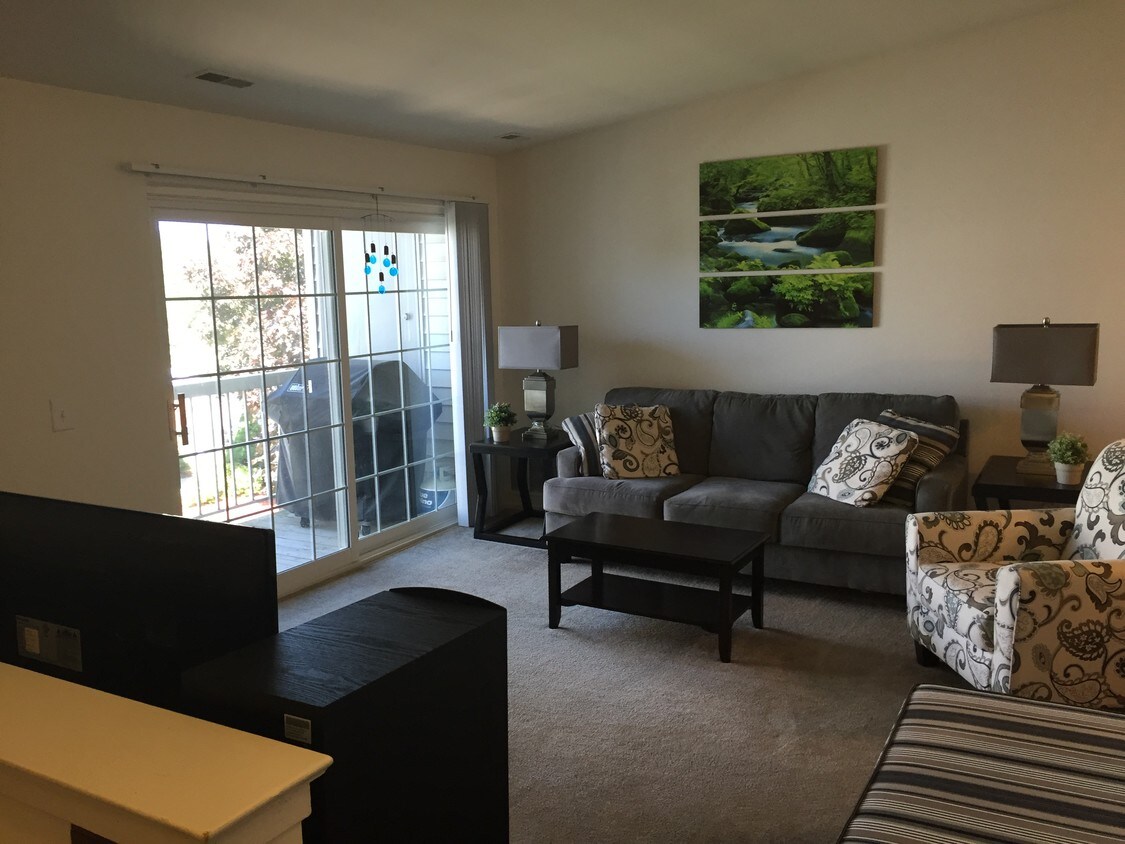 1568 Brookfield Dr, Ann Arbor, MI 48103 Apartments in Ann Arbor, MI