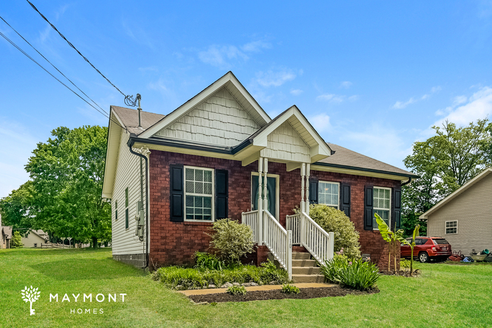 Building Photo - Charming 3 Bedroom Nashville Home
