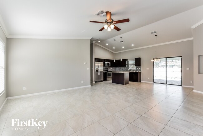 Foto del edificio - 2221 SW 22nd Terrace