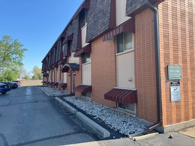 Foto del edificio - 20 Forestdale Ave
