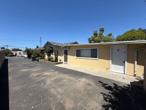 Building Photo - 124 E Sunset Ave