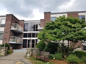 Building Photo - 147 Turner Rd