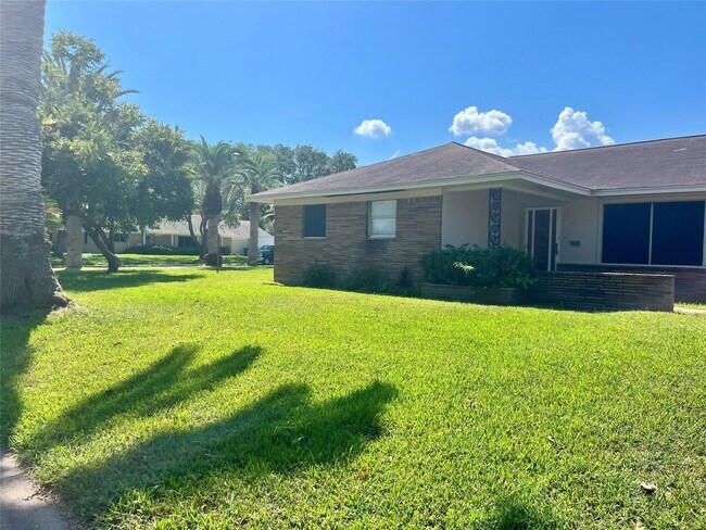 Foto del edificio - 2005 2nd St N