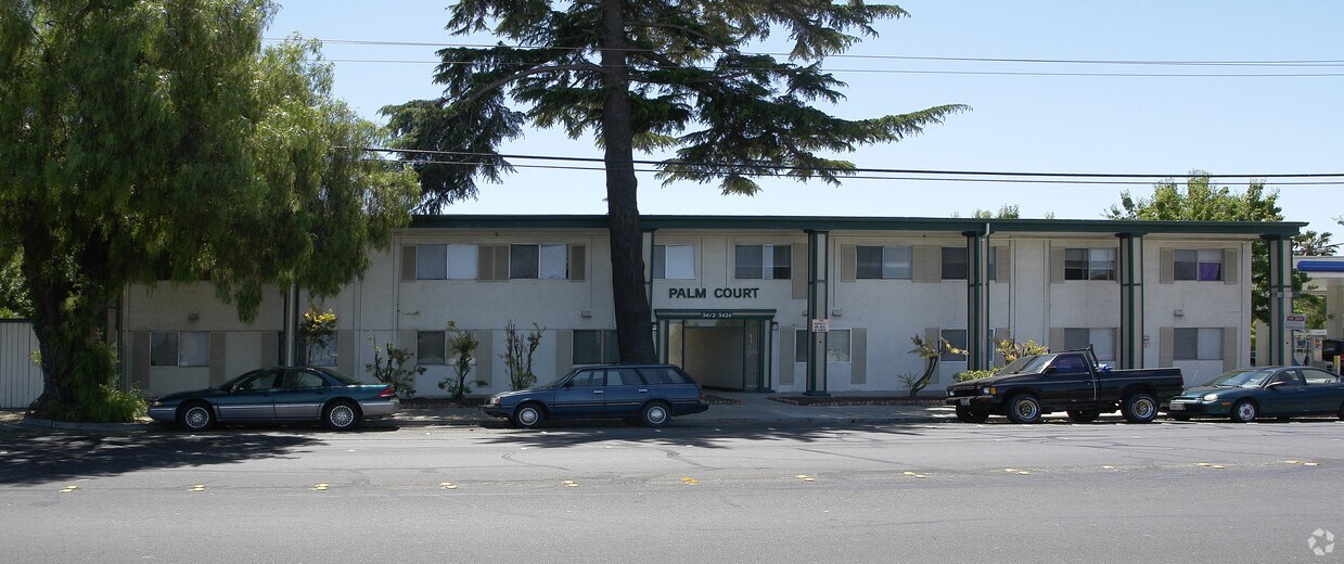 Palm Court Apartments Apartments 3412 Willow Pass Rd Concord, CA