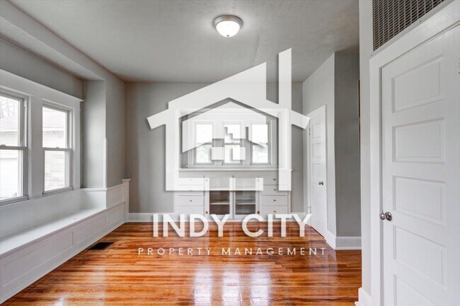 Building Photo - 1417 S Lynhurst Dr