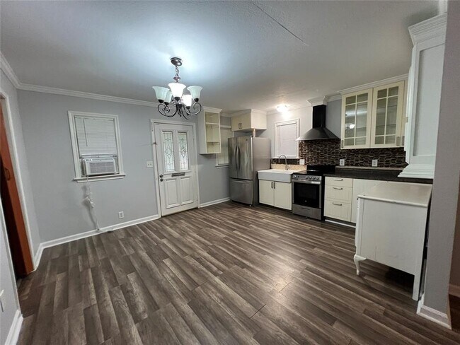 Foto del edificio - 20551 Canterbury Ln