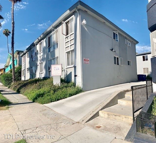 Primary Photo - 410 S Mariposa Ave