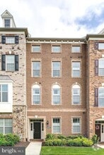 Building Photo - 43110 India Wharf Sq