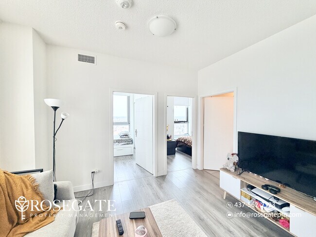 Building Photo - All-Inclusive 2-Bedroom Corner Condo with Balcony & Parking – Kitchener