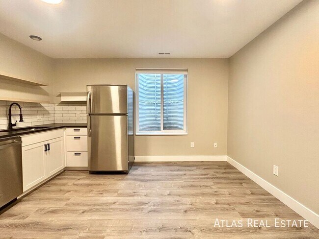 Foto del edificio - 4711 Columbine St