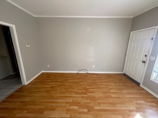 Foto del edificio - 10-A Willow Lane