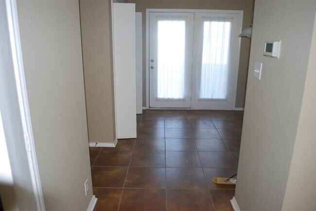 Foto del edificio - 161 Beech Dr
