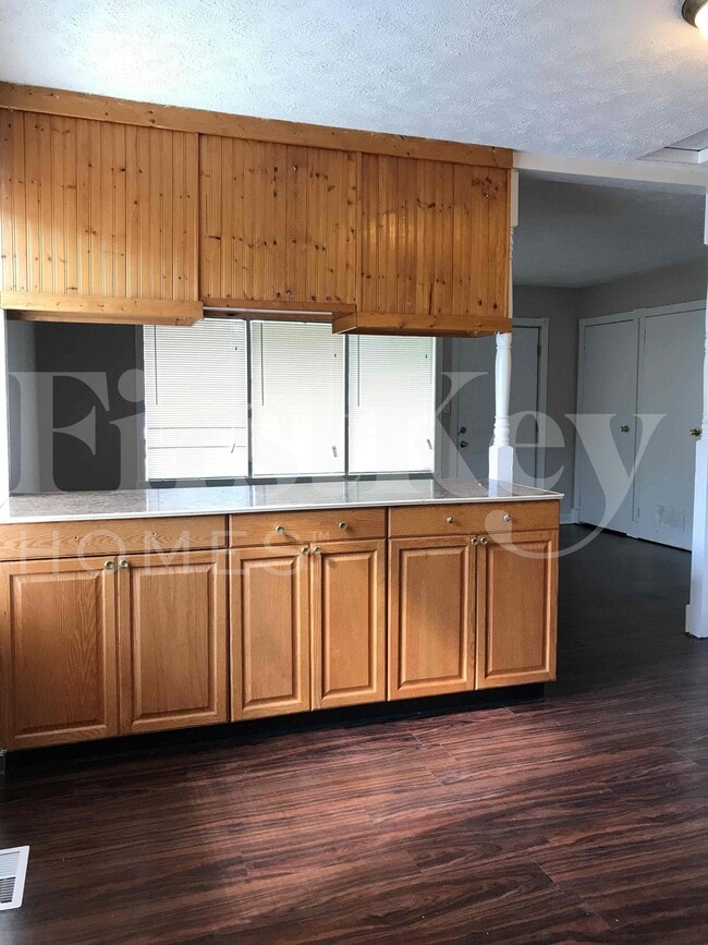 Building Photo - 4113 Alberta St