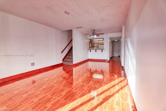 Foto del edificio - 2 br, 2 bath House - 840 SW 105th Ave Apt 318