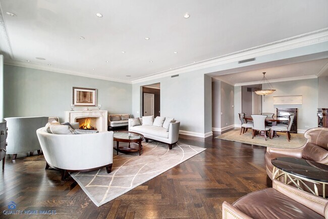 Foto del edificio - 3400 N Lake Shore Dr