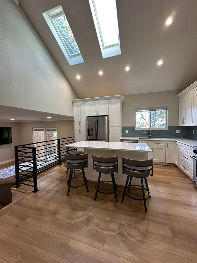 Foto del edificio - Stunning Home with Park-Like Setting in Superior - 4BD, 3.5BA