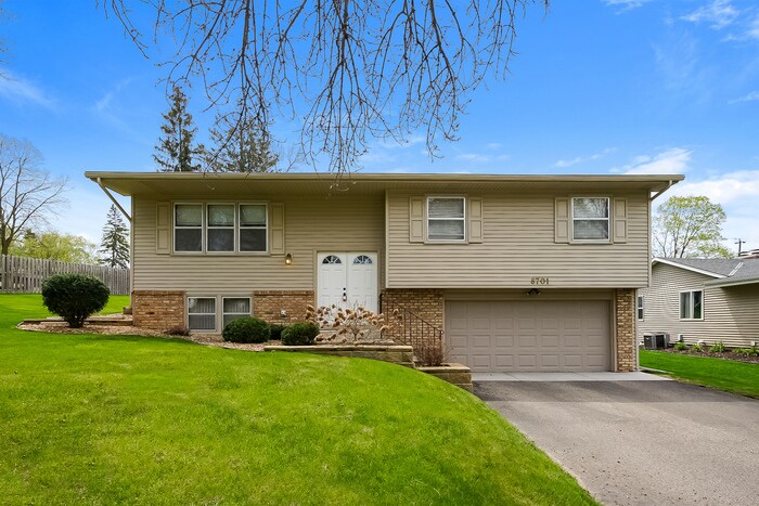 Primary Photo - Stately 3 Bedroom, 3 Bath House in New Hope!