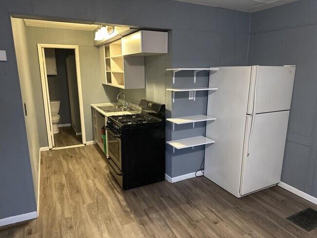 Foto del edificio - 317 W Todd Ave