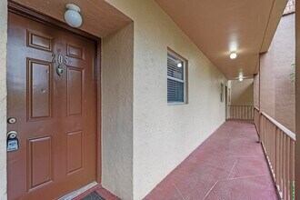 Building Photo - 120 Sparrow Dr