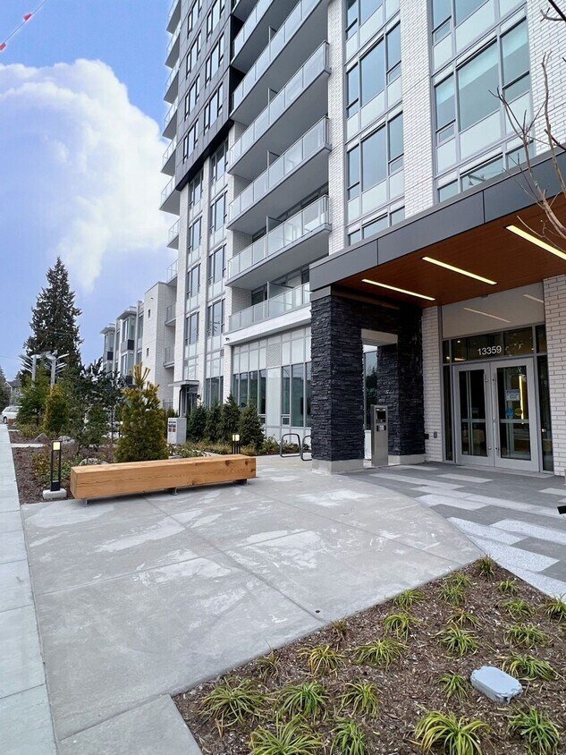 13359 Old Yale Rd Unit 10, Surrey, BC V3T 0S4 Apartments
