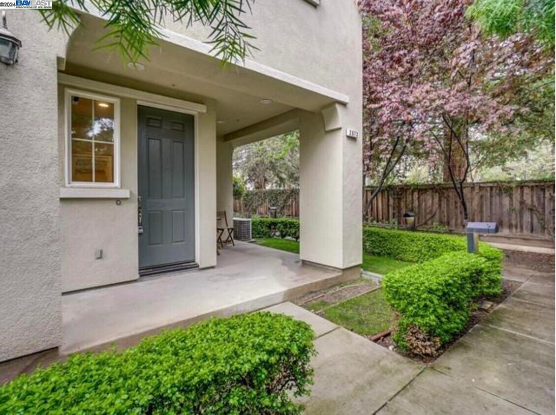 Foto principal - 2673 Heron Ct