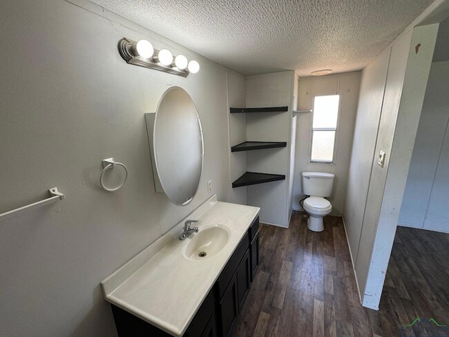Building Photo - 268 Joy Ln
