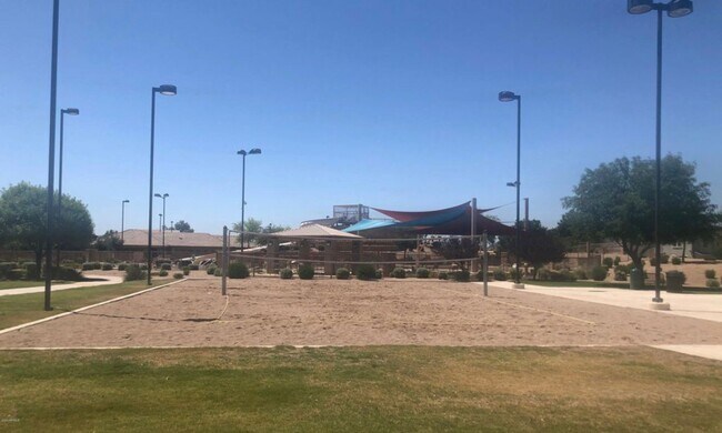 Building Photo - Gorgeous 5 Bedroom Located in Casa Grande!...