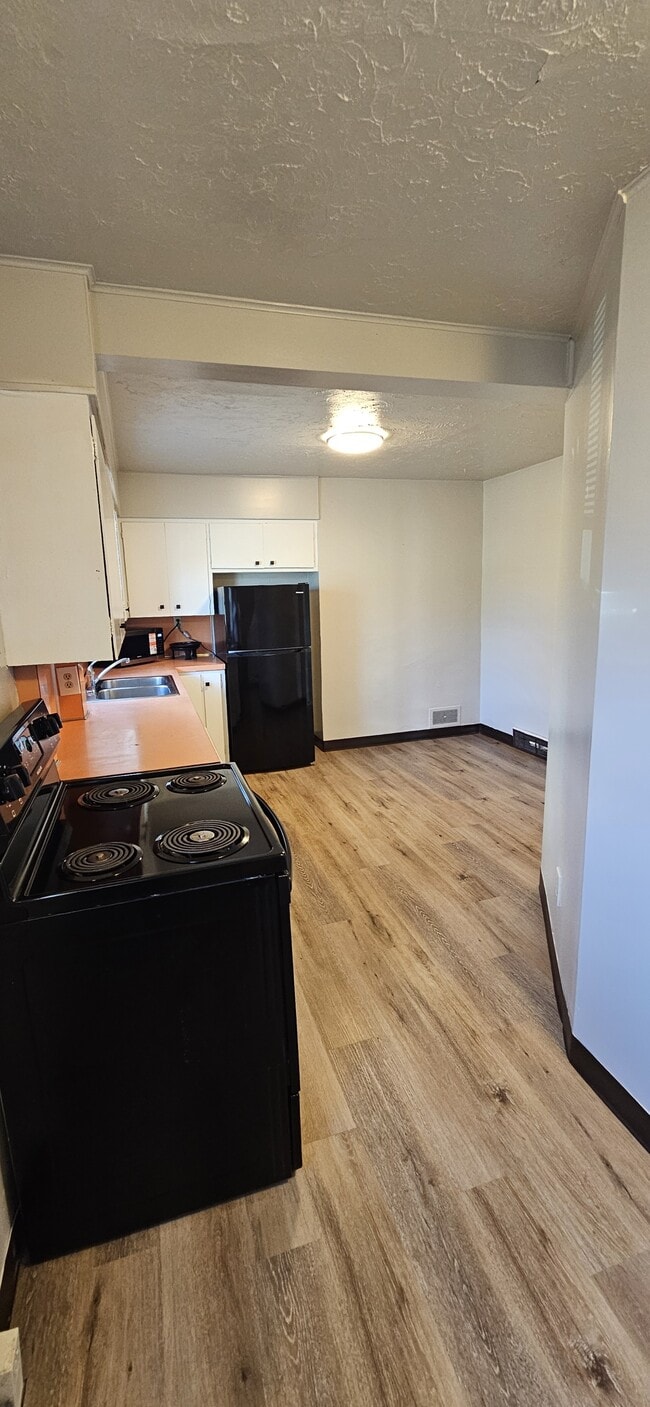 Foto del edificio - 701 E 200 N