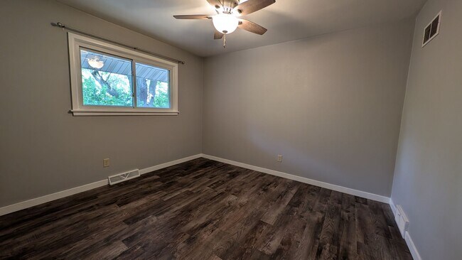 Foto del edificio - Charming Row-Home style Rental