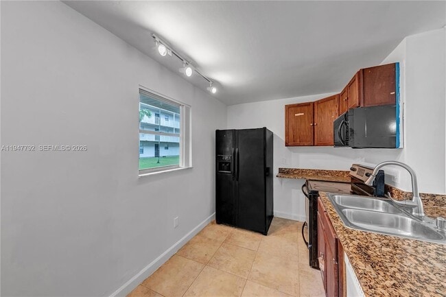 Building Photo - 2800 NW 56th Ave