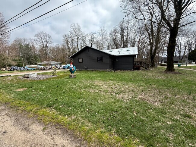 Foto del edificio - 32275 Center St