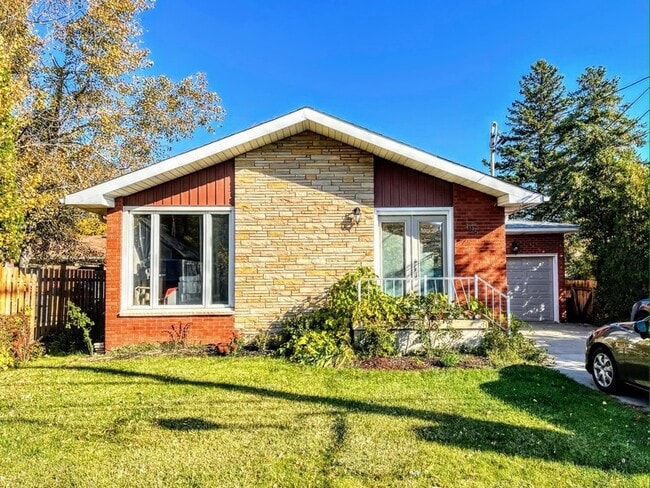 Building Photo - 105 Hester St